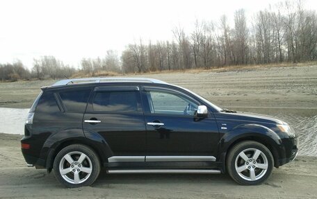 Mitsubishi Outlander III рестайлинг 3, 2010 год, 120 000 рублей, 1 фотография