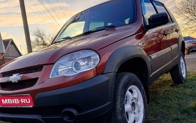 Chevrolet Niva I рестайлинг, 2012 год, 470 000 рублей, 1 фотография