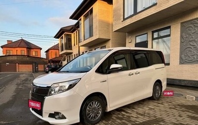 Toyota Esquire I, 2014 год, 2 290 000 рублей, 1 фотография