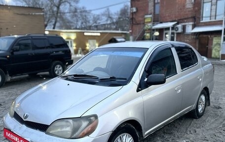 Toyota Platz, 2000 год, 300 000 рублей, 2 фотография