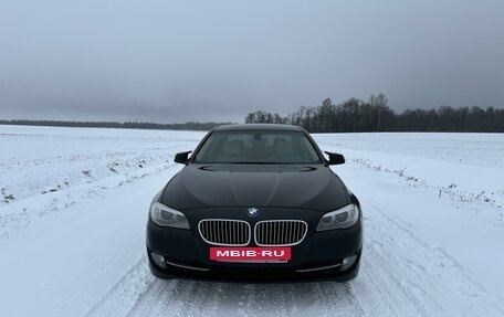 BMW 5 серия, 2011 год, 1 970 000 рублей, 2 фотография