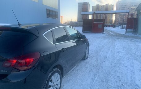 Opel Astra J, 2011 год, 750 000 рублей, 3 фотография