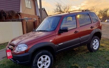 Chevrolet Niva I рестайлинг, 2012 год, 470 000 рублей, 4 фотография