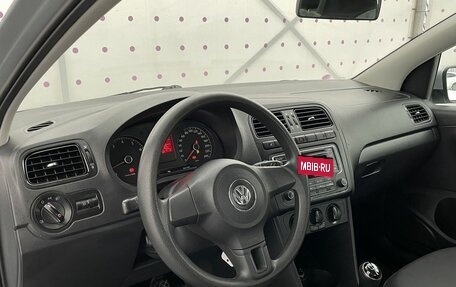 Volkswagen Polo VI (EU Market), 2013 год, 895 000 рублей, 14 фотография