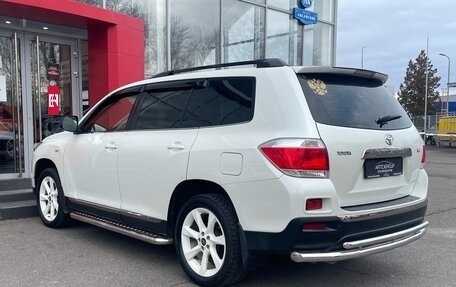 Toyota Highlander III, 2012 год, 2 214 000 рублей, 6 фотография