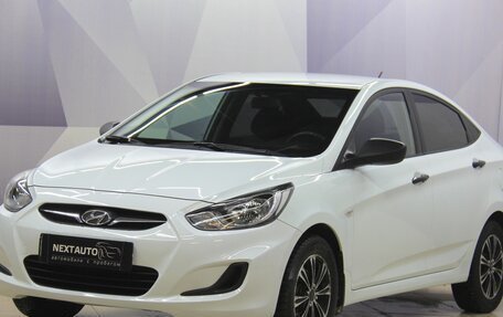 Hyundai Solaris II рестайлинг, 2011 год, 697 000 рублей, 1 фотография