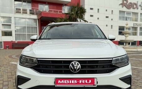 Volkswagen Tiguan II, 2020 год, 3 550 000 рублей, 8 фотография