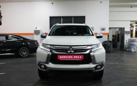 Mitsubishi Pajero Sport III рестайлинг, 2017 год, 3 150 000 рублей, 25 фотография