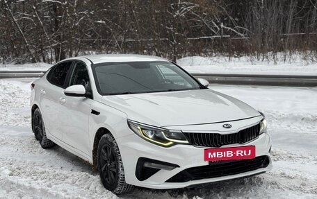 KIA Optima IV, 2018 год, 1 215 000 рублей, 11 фотография