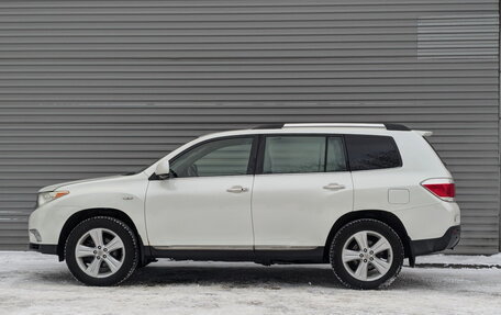 Toyota Highlander III, 2011 год, 2 150 000 рублей, 8 фотография