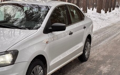 Volkswagen Polo VI (EU Market), 2018 год, 1 083 500 рублей, 4 фотография