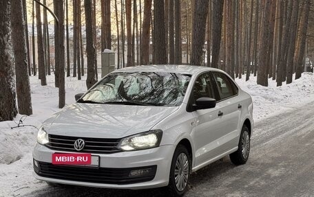 Volkswagen Polo VI (EU Market), 2018 год, 1 083 500 рублей, 2 фотография