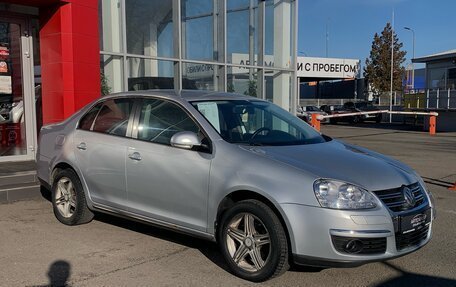 Volkswagen Jetta VI, 2010 год, 683 000 рублей, 3 фотография