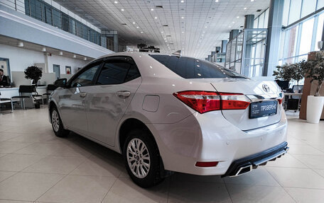 Toyota Corolla, 2018 год, 1 960 000 рублей, 7 фотография