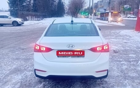 Hyundai Solaris II рестайлинг, 2018 год, 800 000 рублей, 6 фотография