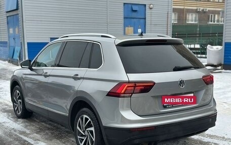 Volkswagen Tiguan II, 2018 год, 2 150 000 рублей, 4 фотография