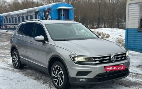 Volkswagen Tiguan II, 2018 год, 2 150 000 рублей, 3 фотография