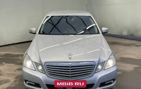 Mercedes-Benz E-Класс, 2010 год, 1 600 000 рублей, 3 фотография