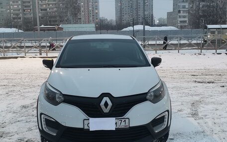 Renault Kaptur I рестайлинг, 2018 год, 1 300 000 рублей, 4 фотография