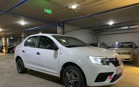 Renault Logan II, 2018 год, 700 000 рублей, 11 фотография