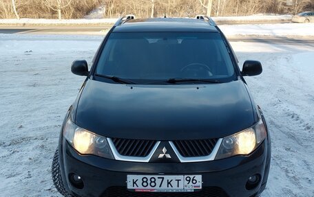 Mitsubishi Outlander III рестайлинг 3, 2007 год, 1 130 000 рублей, 1 фотография