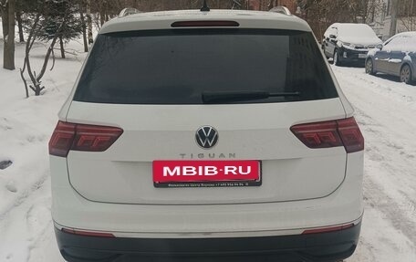 Volkswagen Tiguan II, 2021 год, 3 100 000 рублей, 4 фотография