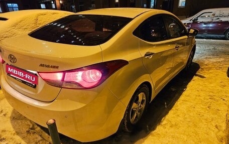 Hyundai Avante, 2011 год, 1 050 000 рублей, 6 фотография