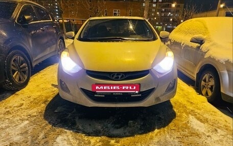 Hyundai Avante, 2011 год, 1 050 000 рублей, 2 фотография