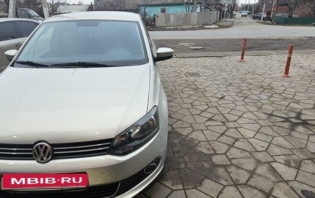 Volkswagen Polo VI (EU Market), 2012 год, 900 000 рублей, 8 фотография