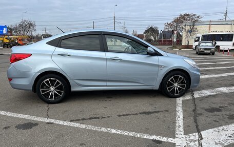 Hyundai Solaris II рестайлинг, 2013 год, 1 100 000 рублей, 3 фотография