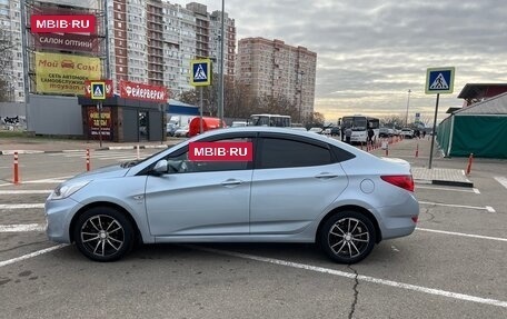 Hyundai Solaris II рестайлинг, 2013 год, 1 100 000 рублей, 2 фотография