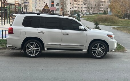 Toyota Land Cruiser 200, 2013 год, 4 300 000 рублей, 1 фотография