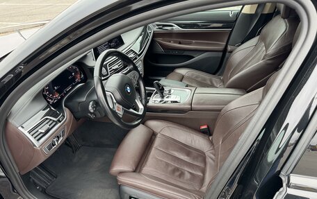 BMW 7 серия, 2019 год, 5 950 000 рублей, 11 фотография