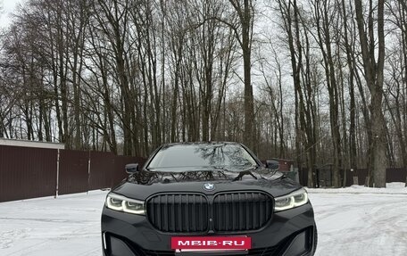 BMW 7 серия, 2019 год, 5 950 000 рублей, 10 фотография