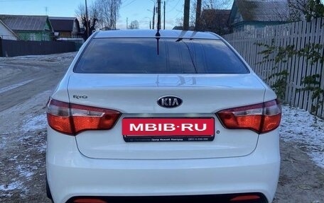 KIA Rio III рестайлинг, 2013 год, 999 000 рублей, 3 фотография