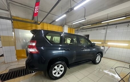 Toyota Land Cruiser Prado 150 рестайлинг 2, 2016 год, 3 900 000 рублей, 5 фотография