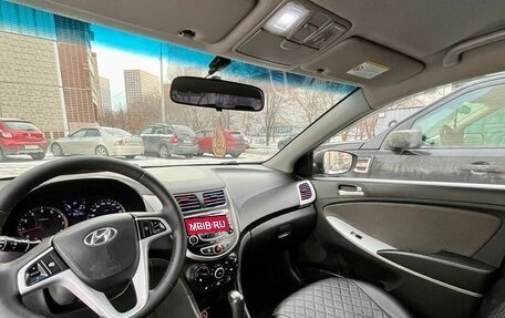 Hyundai Solaris II рестайлинг, 2013 год, 940 000 рублей, 28 фотография