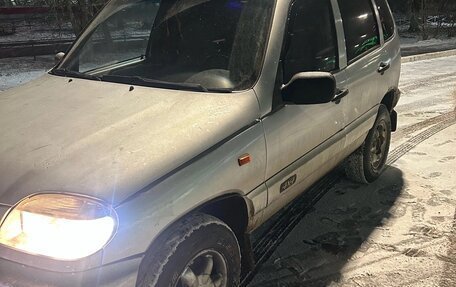 Chevrolet Niva I рестайлинг, 2004 год, 150 000 рублей, 1 фотография