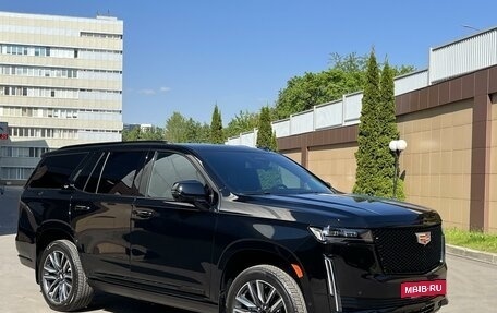 Cadillac Escalade V, 2023 год, 18 500 000 рублей, 3 фотография