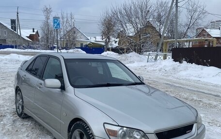 Toyota Altezza, 2002 год, 1 100 000 рублей, 1 фотография