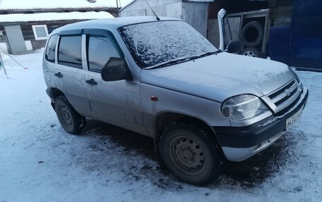 Chevrolet Niva I рестайлинг, 2004 год, 270 000 рублей, 2 фотография