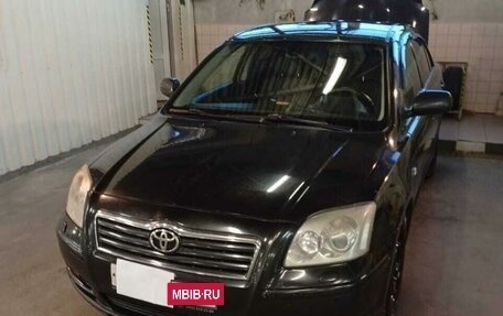 Toyota Avensis III рестайлинг, 2005 год, 1 300 000 рублей, 9 фотография