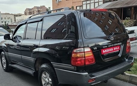 Toyota Land Cruiser 100 рестайлинг 2, 2000 год, 1 550 000 рублей, 2 фотография