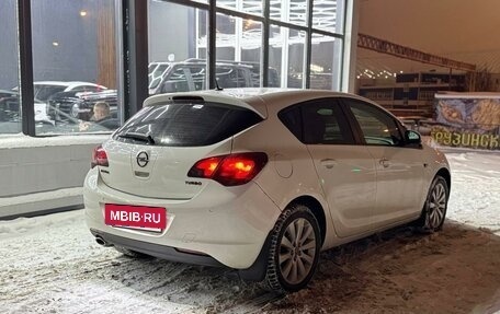 Opel Astra J, 2011 год, 535 000 рублей, 2 фотография