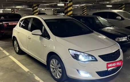 Opel Astra J, 2011 год, 535 000 рублей, 11 фотография