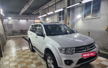 Mitsubishi Pajero Sport II рестайлинг, 2013 год, 2 200 000 рублей, 2 фотография