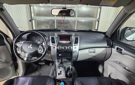 Mitsubishi Pajero Sport II рестайлинг, 2013 год, 2 200 000 рублей, 9 фотография