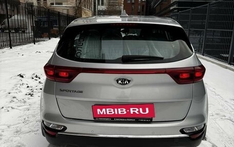 KIA Sportage IV рестайлинг, 2020 год, 2 390 000 рублей, 12 фотография