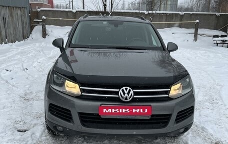 Volkswagen Touareg III, 2010 год, 1 700 000 рублей, 24 фотография