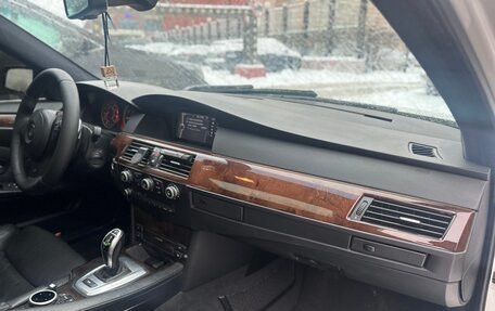 BMW 5 серия, 2009 год, 1 950 000 рублей, 12 фотография